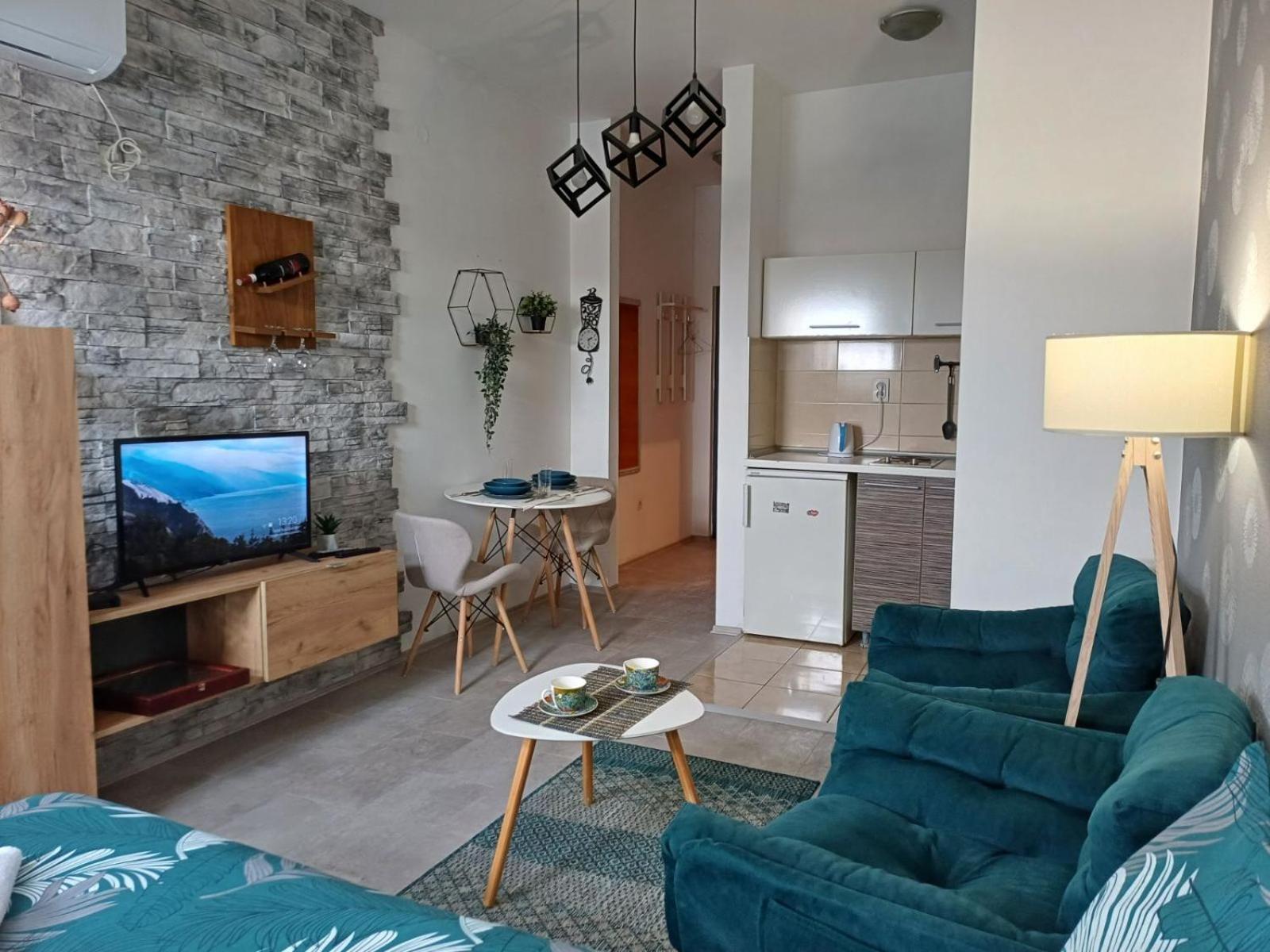Apartment Centrum - Free Private Parking Нови-Сад Экстерьер фото