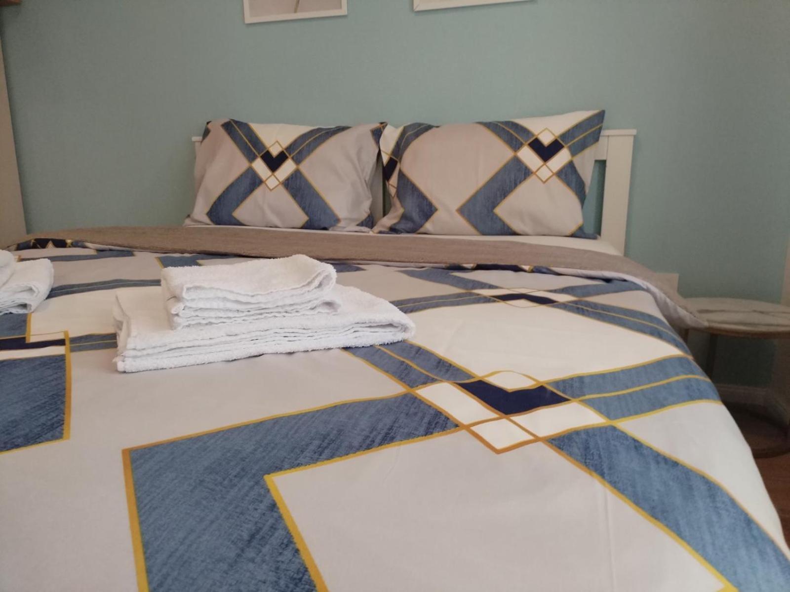 Apartment Centrum - Free Private Parking Нови-Сад Экстерьер фото