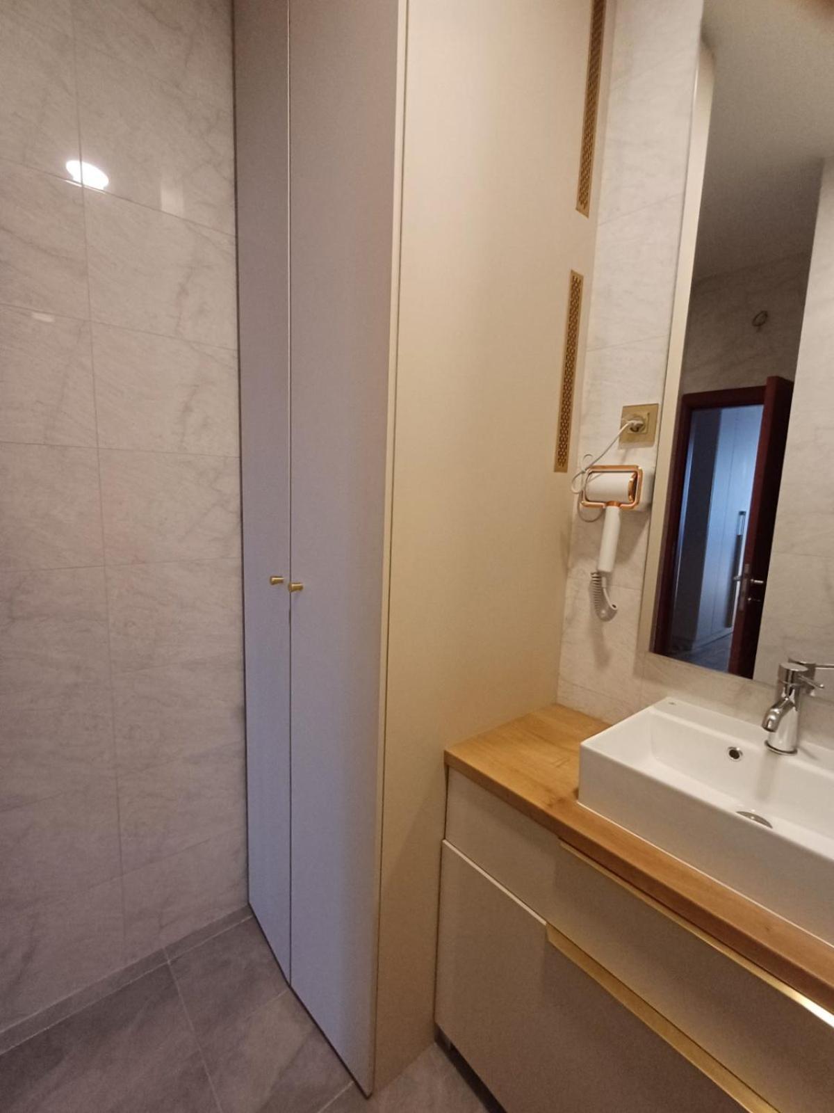 Apartment Centrum - Free Private Parking Нови-Сад Экстерьер фото